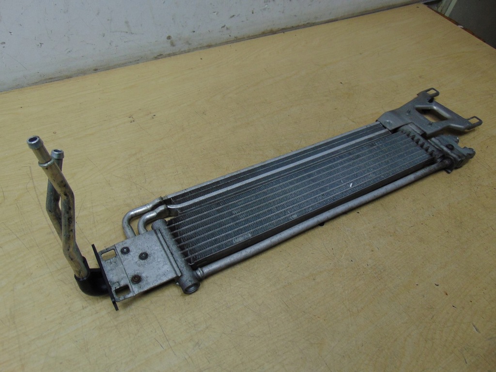 фото №6, Радиатор масла mercedes w204 w212 a2045001001