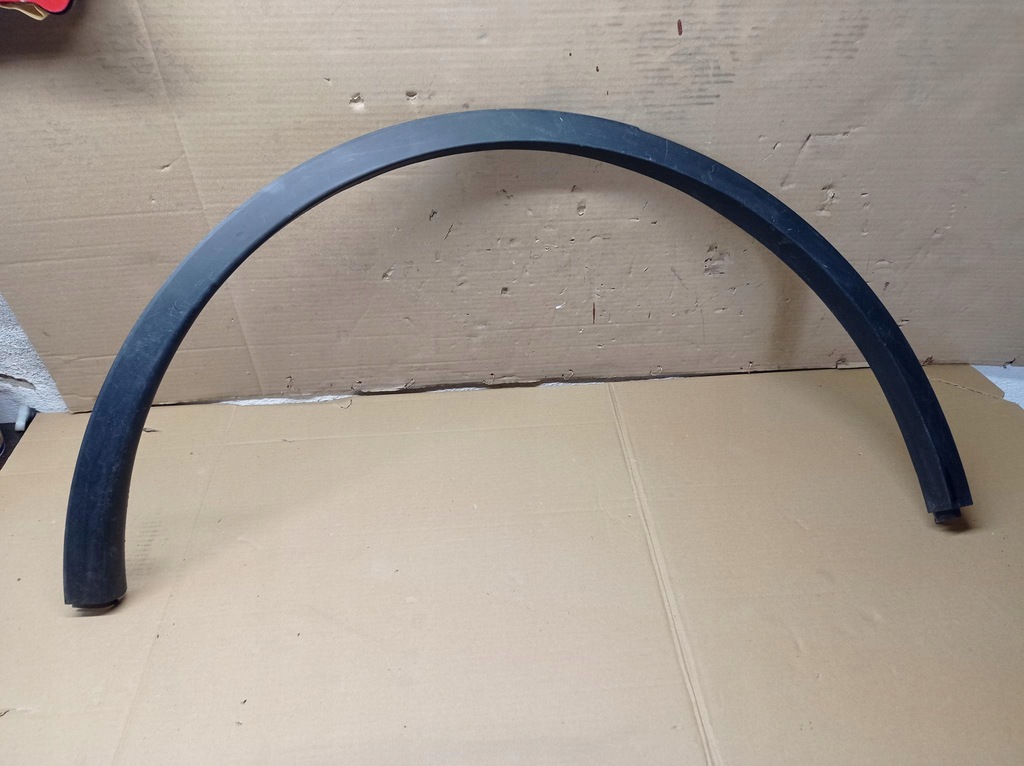 фото №1, Молдинг крыла tesla model y правый задняя