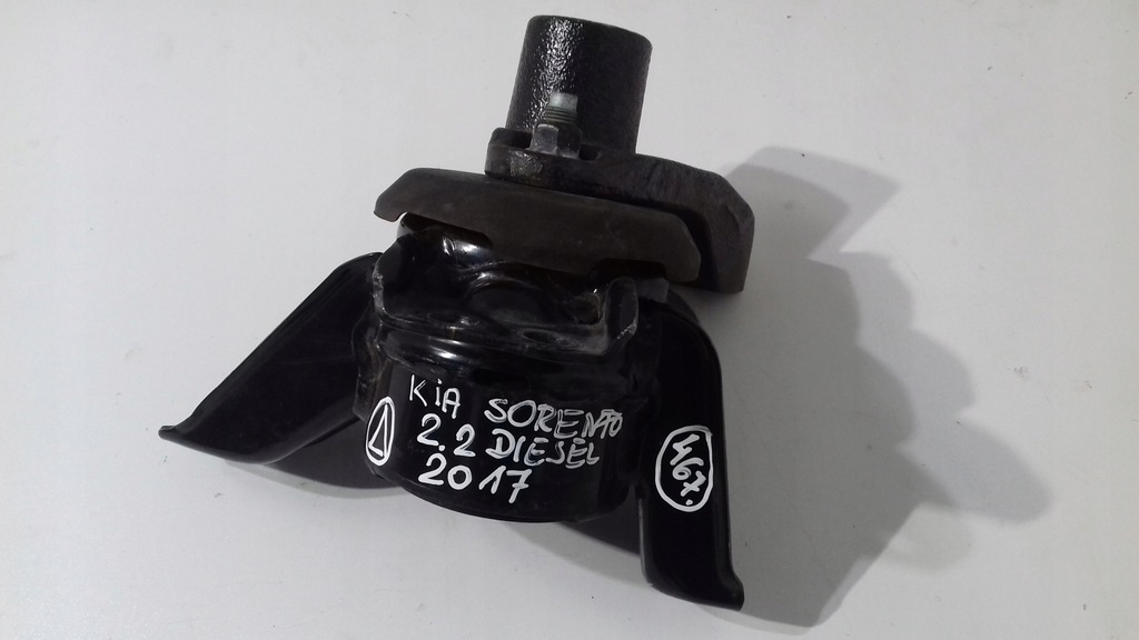 фото №1, Kia sorento iii 2.2 дизель подушка двигателя кронштейн