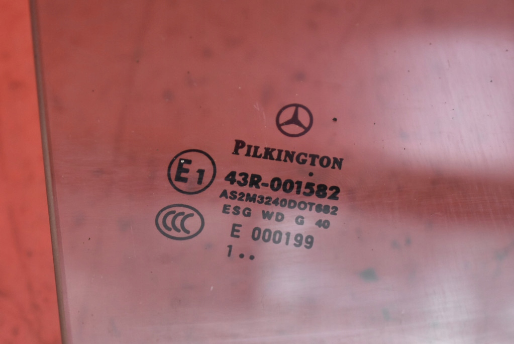 фото №2, Стекло боковая правая перед передняя mercedes slk r172 11-20