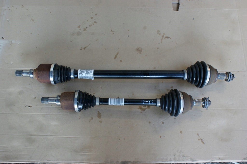 фото №1, Citroen c3 iii привідний вал ліва 9806459180