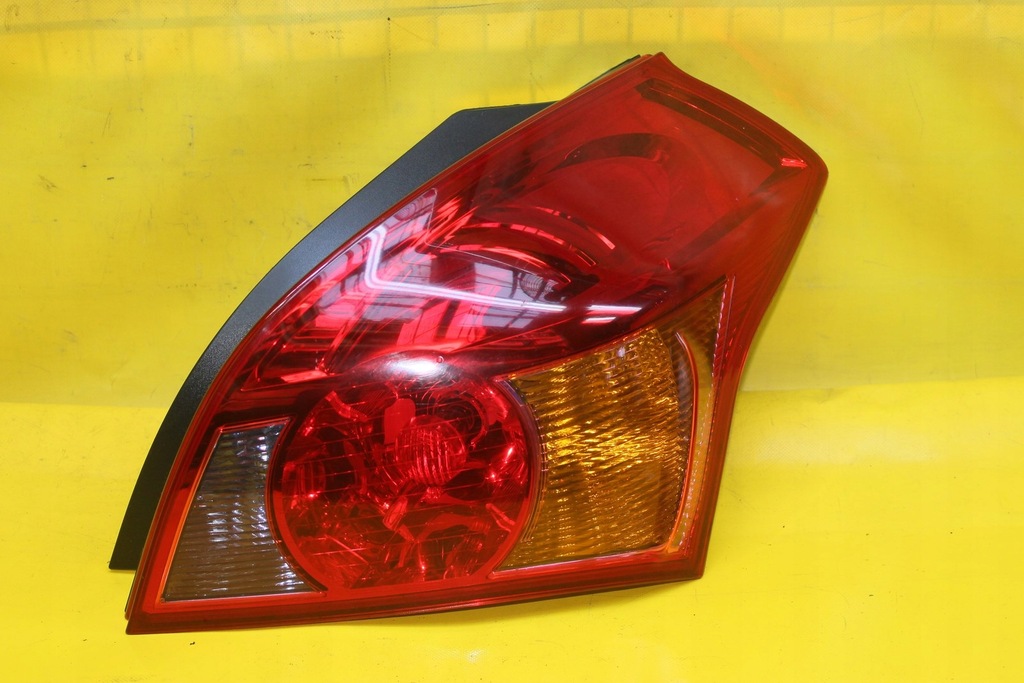 фото №1, Лампа правый задняя kia ceed i 3d hb