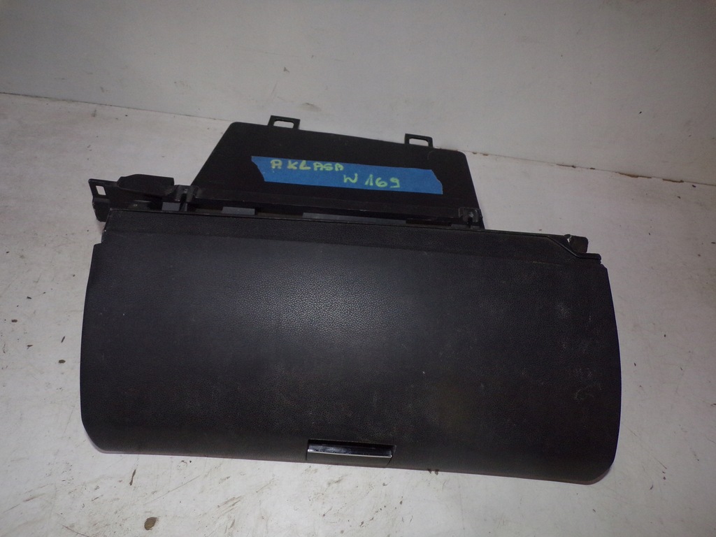 фото №1, Бардачок пассажира a klasa w 169