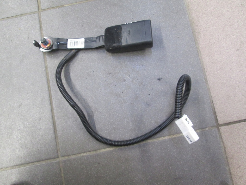 фото №1, Кліпса поперечина правий перед hyundai i30 ii