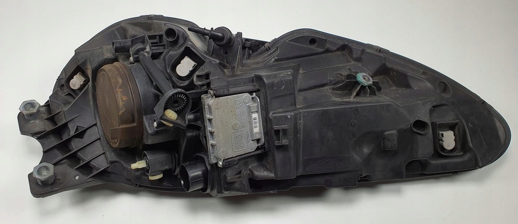 фото №9, Лампа правий перед ксенон aston martin rapide europa