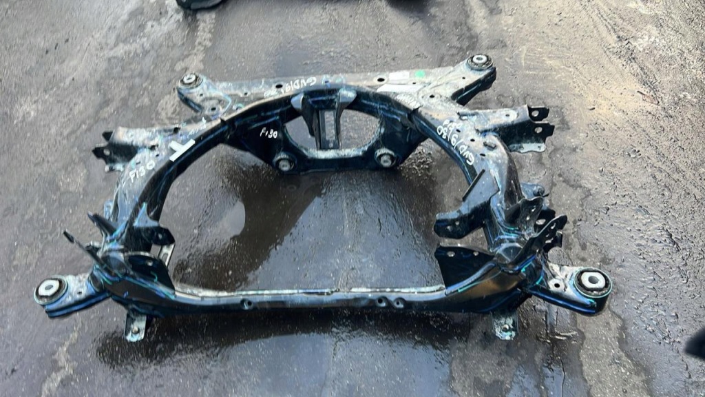 Усилитель поперечный tesla model y 2025 с задний 134458000b Оригинал