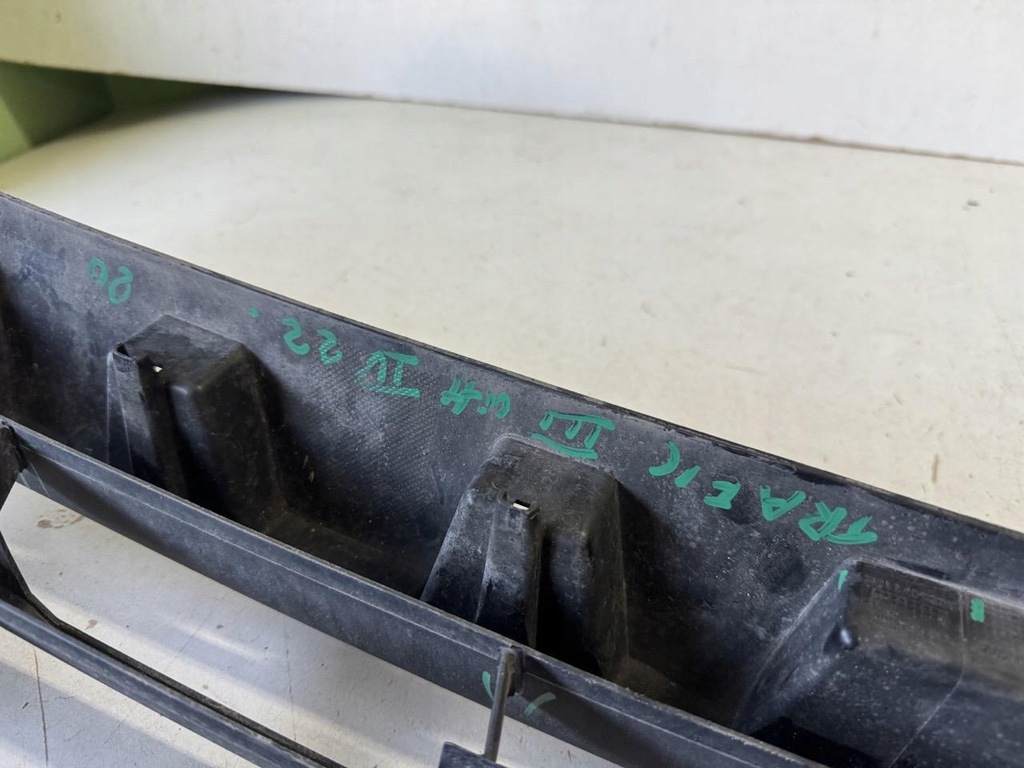 фото №9, Решітка середня renault trafic iii 3 lift iv 22-