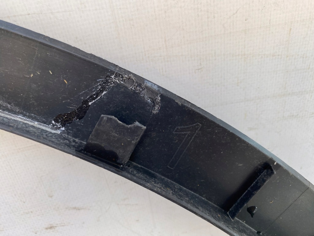 фото №11, Tesla y 19- молдинг накладка крыла перед левая 1658691-00-a