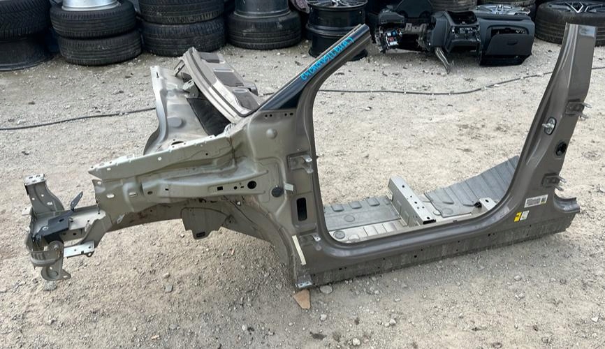 фото №1, Порог левый четверть citroen c4 cactus 18-