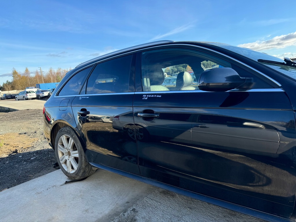 фото №11, Audi a4 b8 лампа права задня правий задня з крила kombi