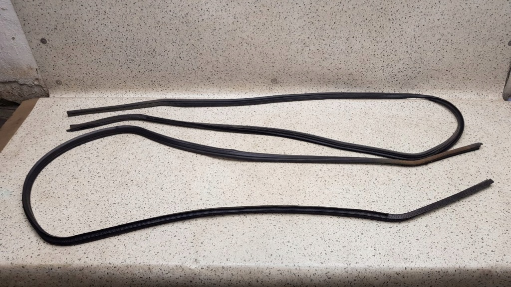 фото №1, Прокладка кузовна комплект caravan voyager iv