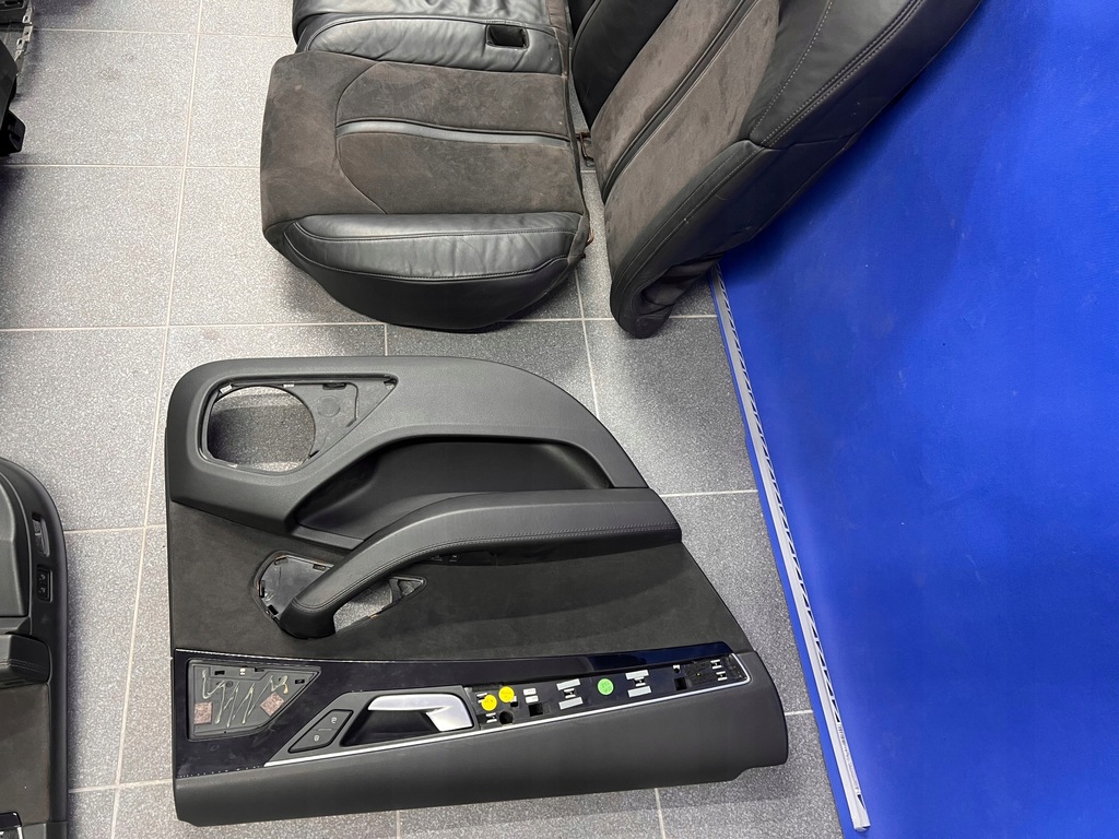 фото №6, Audi a8 d4 сиденья заднее сиденье кожа czarna alcantara