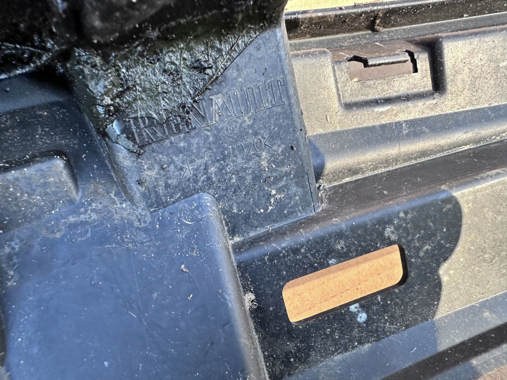 фото №7, Усилитель решётка решетка renault twingo ii 620360408r