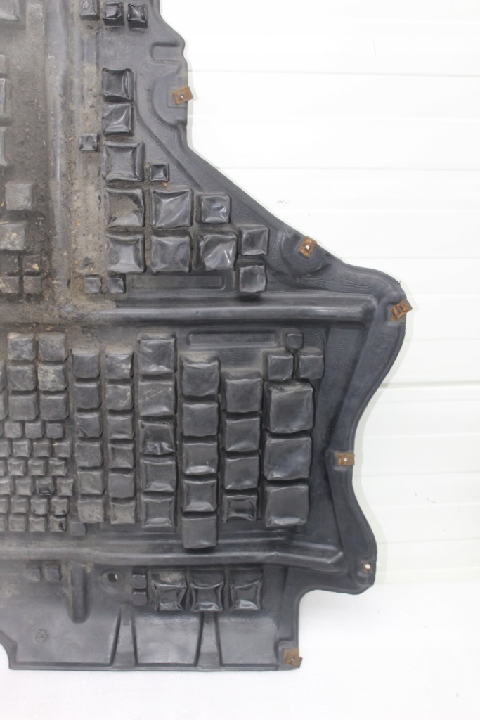 Mercedes накладка под двигатель a9015240925 в Украине