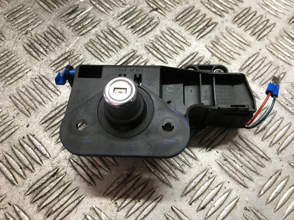 фото №1, Corsa c ручка кришки задня 13168316