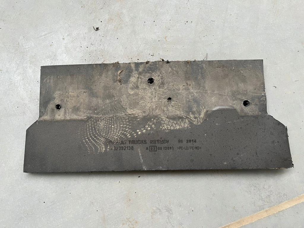 фото №4, Бризковик перед правий trawa підкрилок renault gama t range 82413670