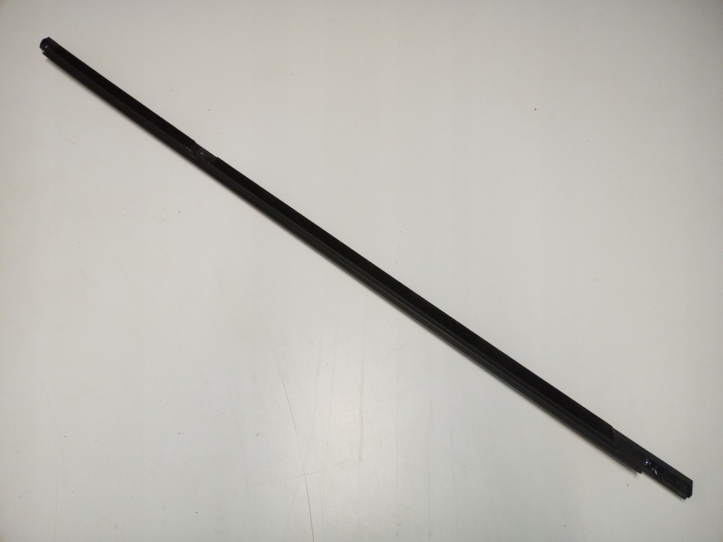 фото №5, Молдинг ущільнювач лівий задня хром renault megane iv kombi