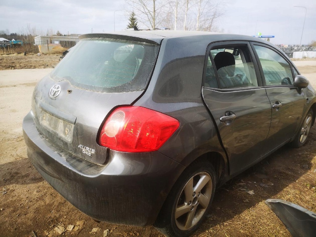 фото №9, Toyota auris двигатель крышка отопителя 2007 2.2l 1138002810 113800-2810