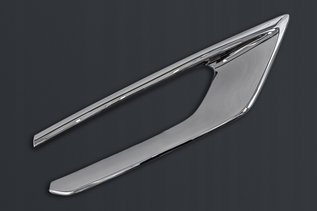 Volvo xc90 2 2019+ рестайлинг  молдинг решётки бампера перед правая 31663540 Киев