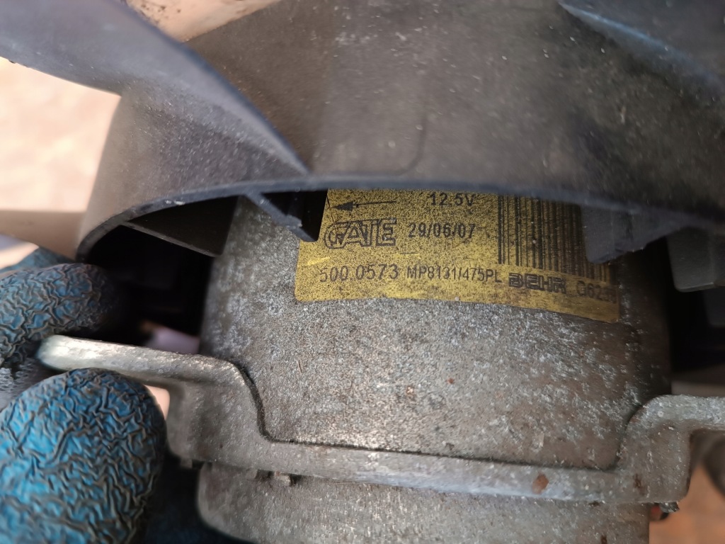 Вентилятор радиатора корпус opel corsa c combo tigra 1.3 13208239 Киев