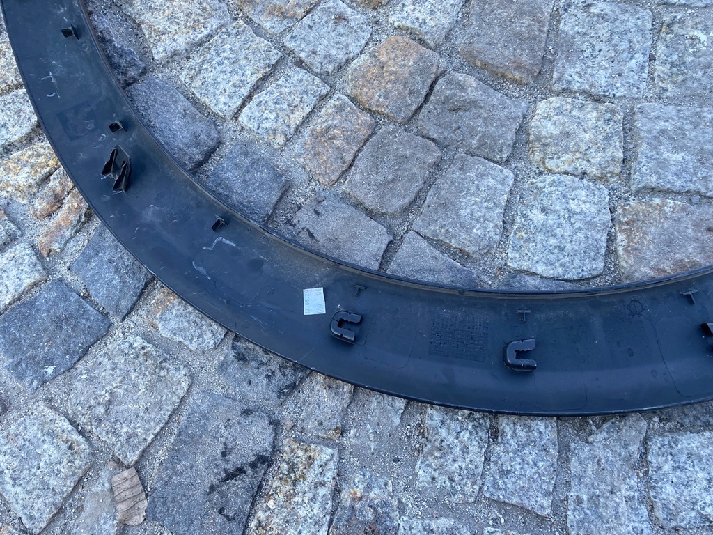 фото №12, Peugot 5008 молдинг крыла правая задняя 9814070377 оригинал