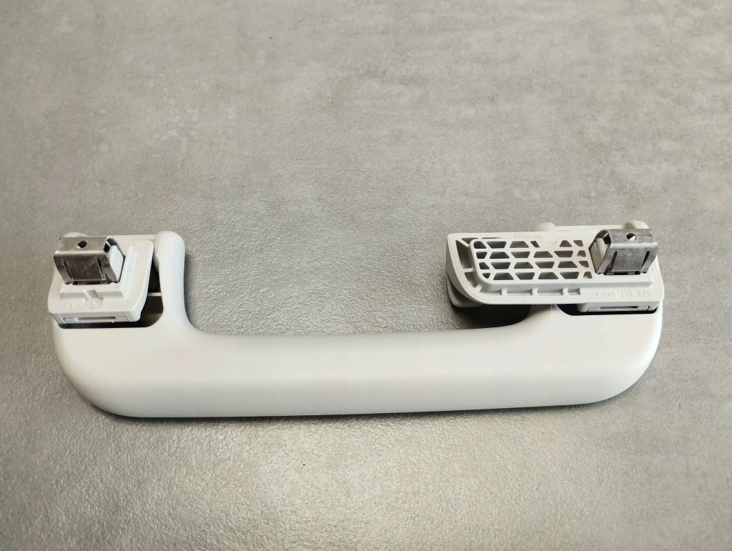 фото №2, Audi a5 sportback 8ta ручка потолочный задняя 8r0857607j