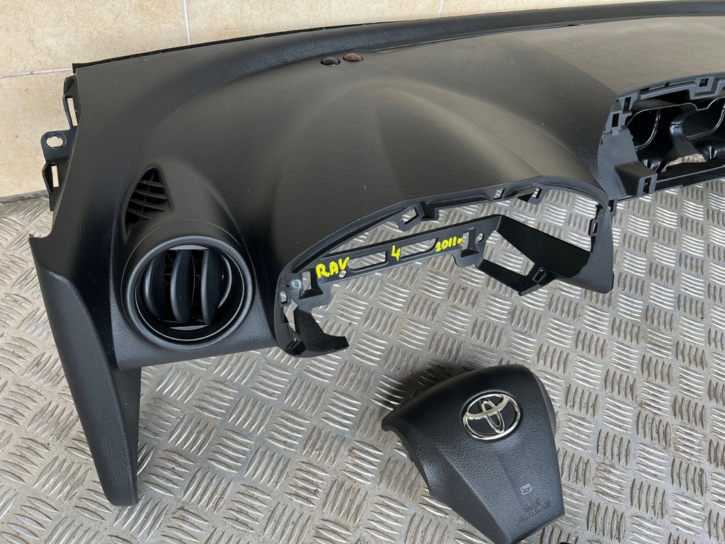 фото №3, Приборная панель консоль приборная панель подушка безопасности toyota rav 4 2011 rok