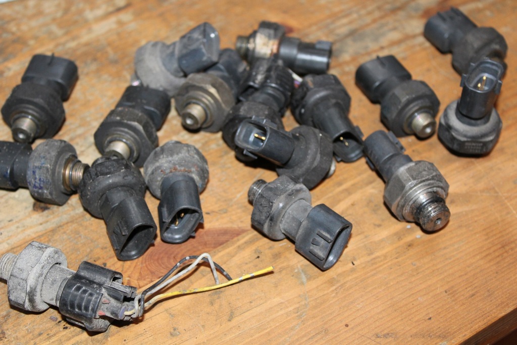 фото №9, Датчик тиску кондиціонера toyota avensis t25 corolla verso 499000-7141