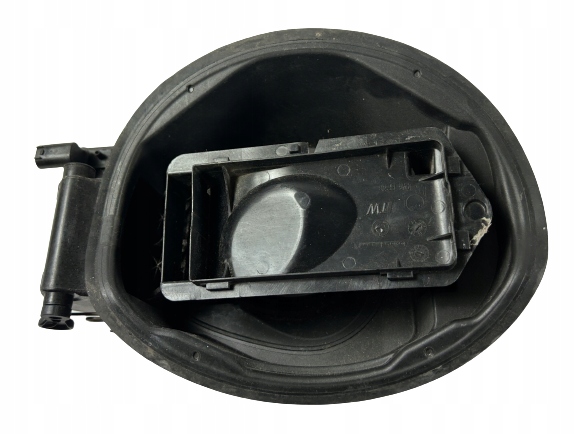 фото №1, Заливная горловина топлива bmw 1 f20 f20 lift 7238095