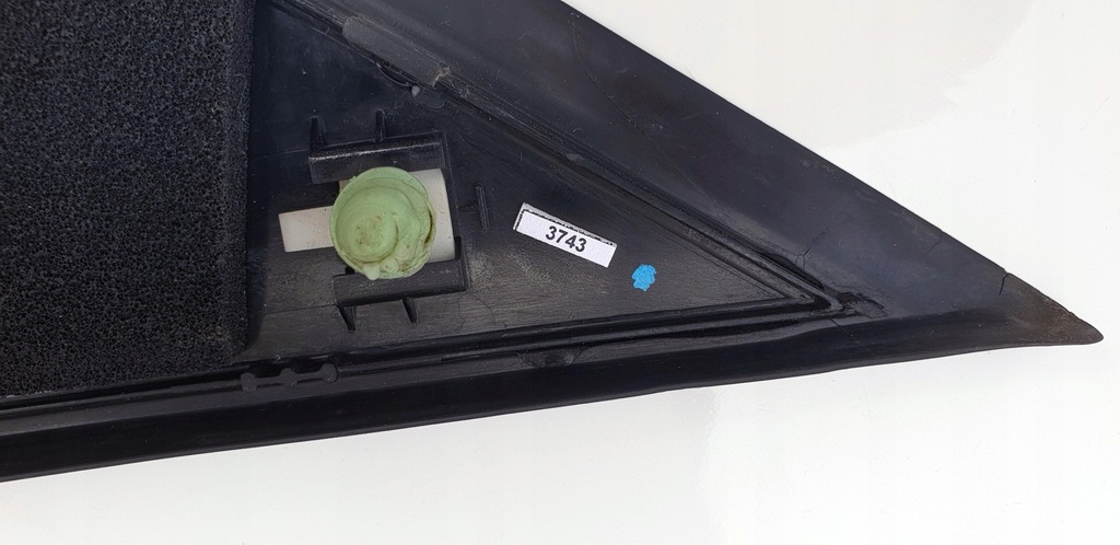 фото №14, Mercedes w168 classic треугольник заглушка крыла дверь правая