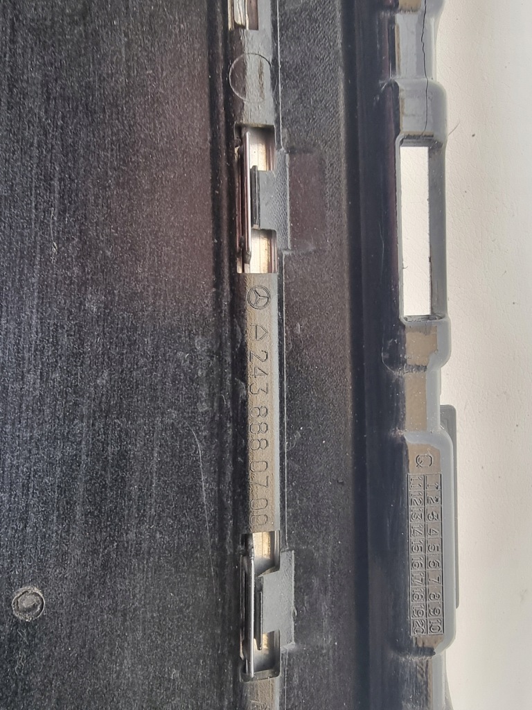 Купити Mercedes eqa eqb a243 решітка радіатора радіатора решітка радіатора a2438880700