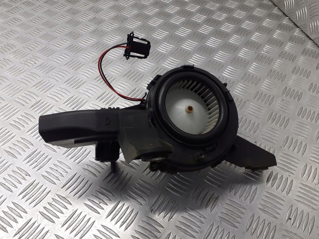 фото №1, Воздуходувка обдув citroen c4 picasso 173510200