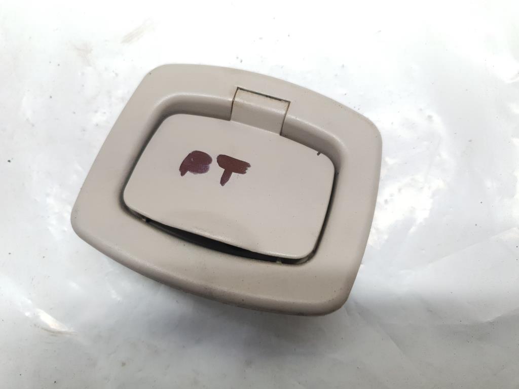 фото №1, Заглушка кронштейн шторка bmw 3 e91