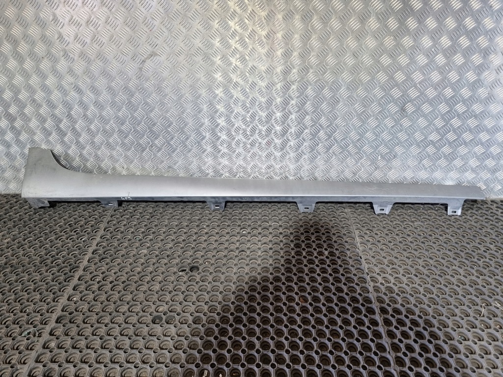 фото №1, Audi a6 c6 allroad молдинг порог правая