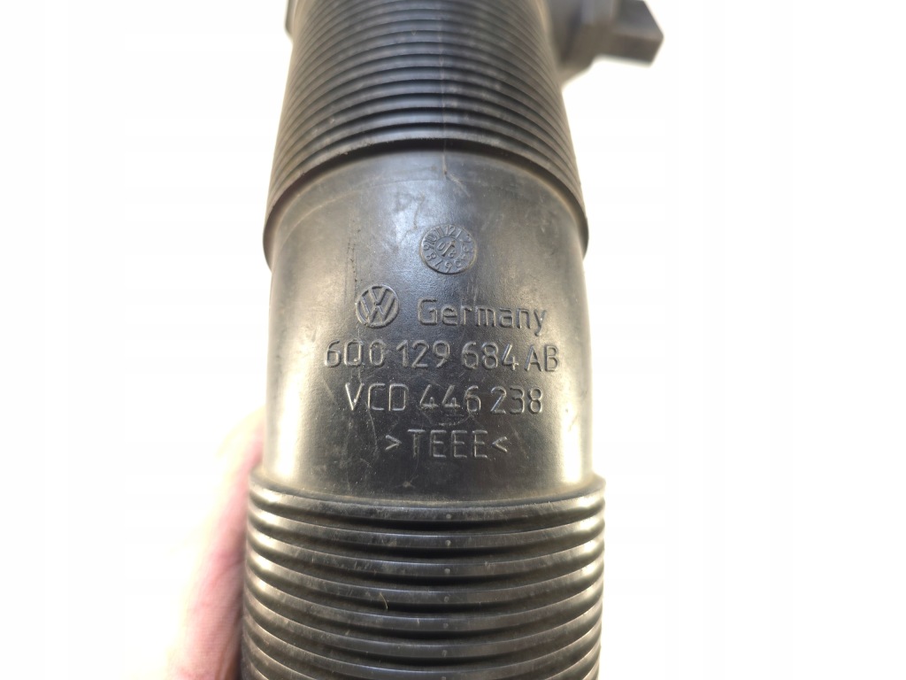 фото №4, Fox polo ibiza 1.4 tdi расходомер труба воздухозаборник oryg pń#