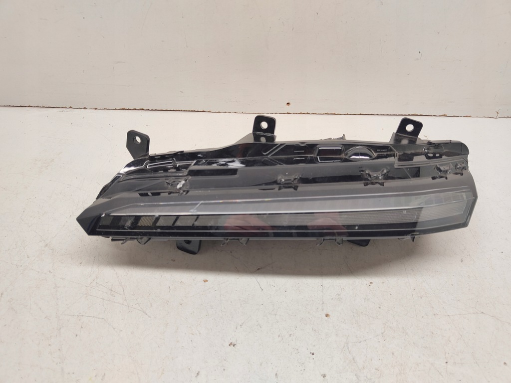 фото №1, Peugeot 308 iii противотуманная фара правый led drl 9835230880