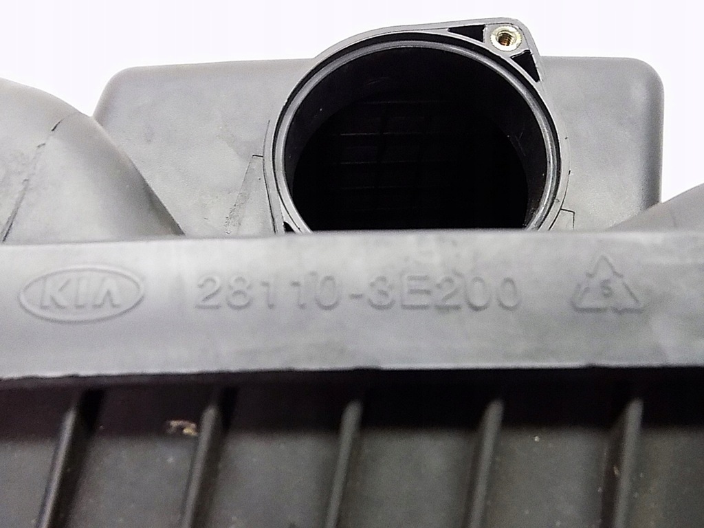 фото №12, Корпус фільтра повітря - kia sorento i 2.5 crdi