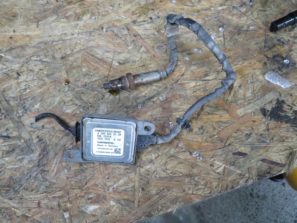 фото №1, Датчик inox 0009050008 mercedes sprinter 906