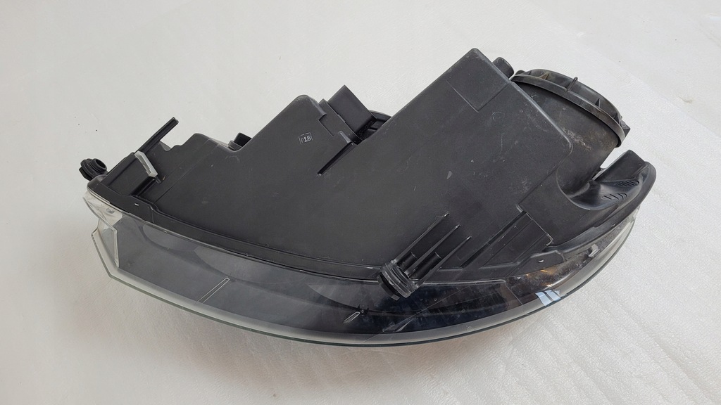 фото №10, Лампа права звичайна vw golf plus 5m1 2009-2012