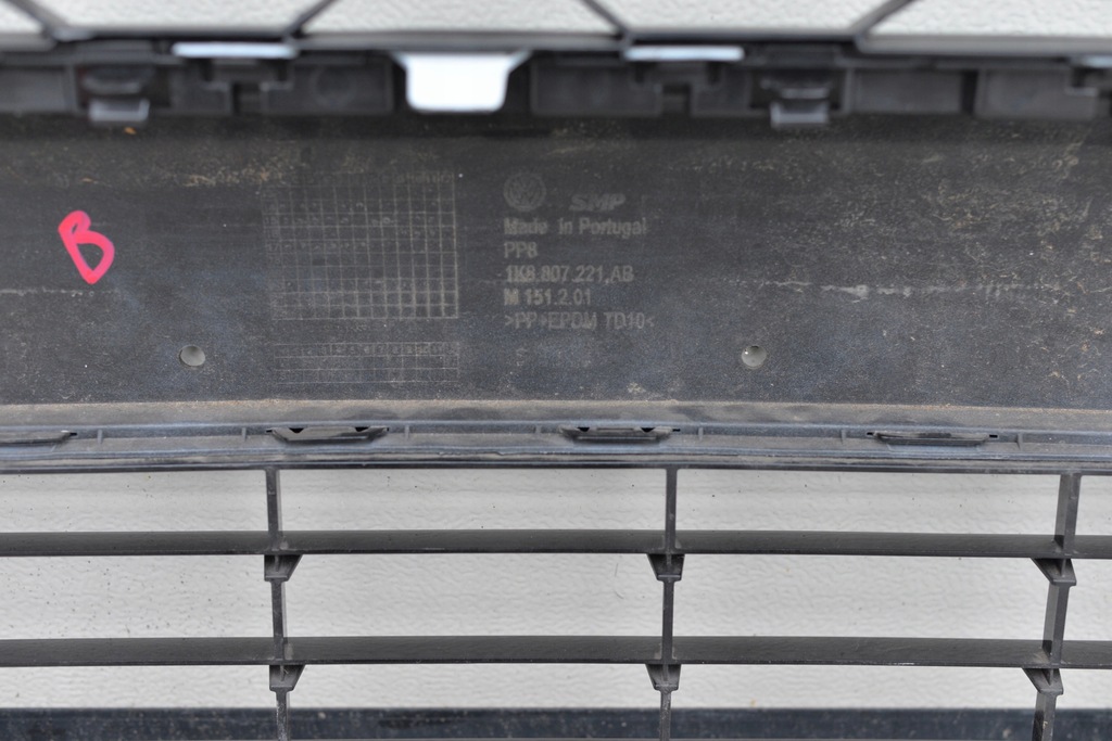 фото №11, Vw volkswagen scirocco r20 lift бампер передний перед решётка радиатора 1k6807221ab