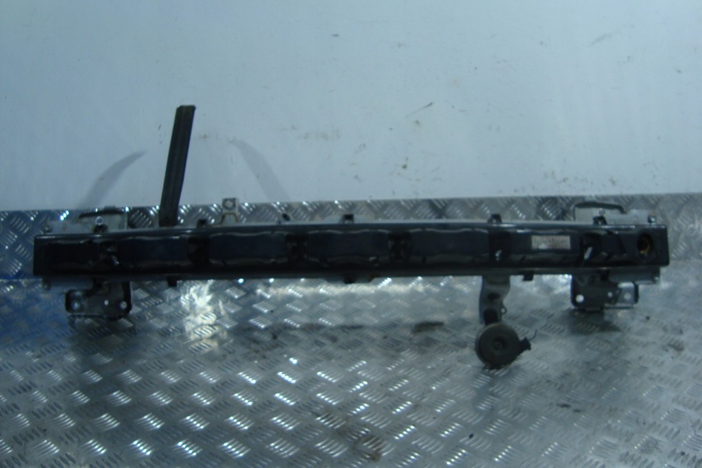 Радиатор балка ремень усилитель 1,3 ddis панель фары swift mk7 11-17 Цена