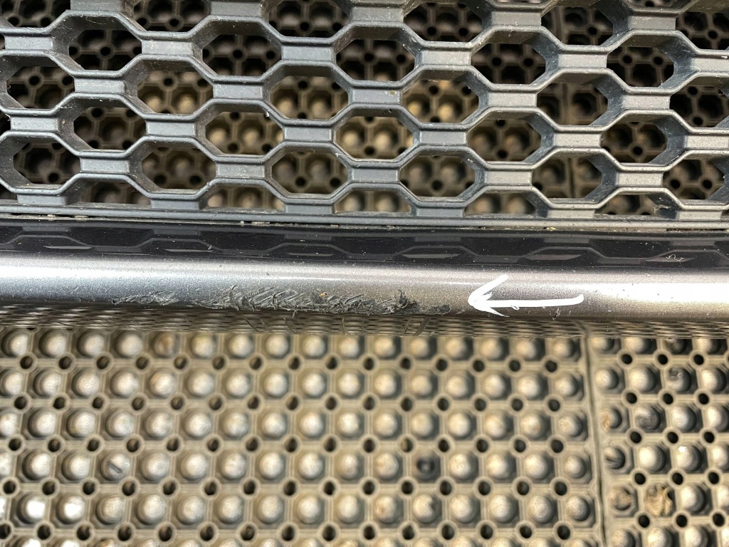 фото №6, Бампер перед передний pdc решётка радиатора jaguar xe x760 r-sport код лакокрасочного покрытия: lkh 15-