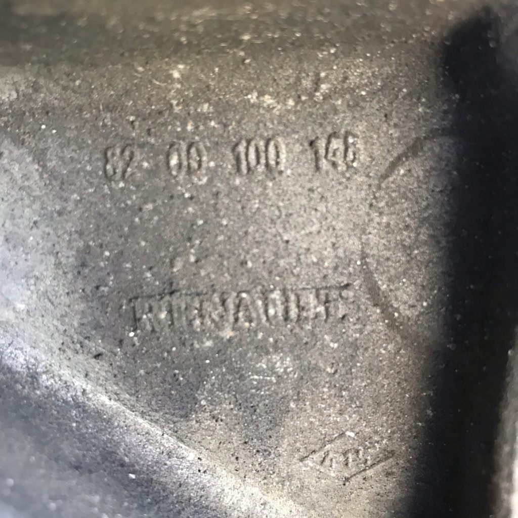 Laguna 2 1.9dci кронштейн генератора f9k renault с Разборки