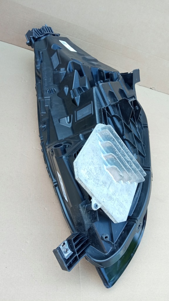 Tesla 3 full led фара правий перед передня 1077376-00-c l901370043 rh Київ