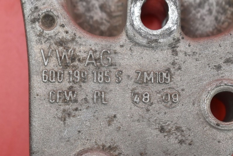 фото №7, Подушка кронштейн двигателя cgp 6q0199185s vw polo 5 v 6r 1.2 12v 70km 09-17