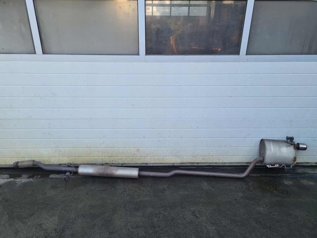 Mini cooper r56 1.6d труба вихлопна гасник 2754643 Доставка