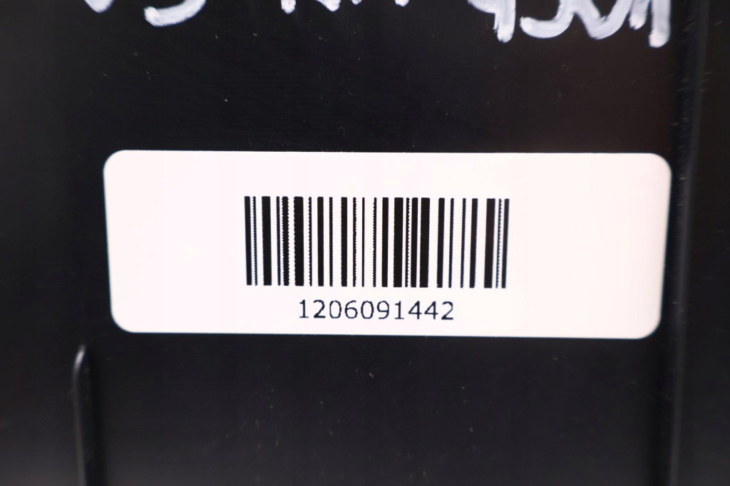 Lexus rx iv бардачок багажника 64995-48020 Киев