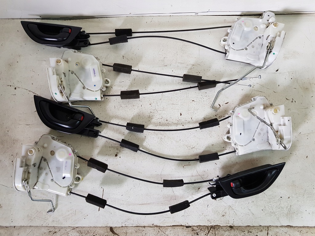 фото №1, Замок дверь honda jazz iii 08-15