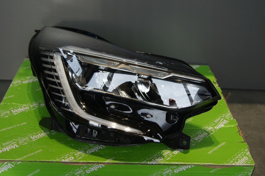 фото №3, Full led renault captur ii правая europa 260104525r