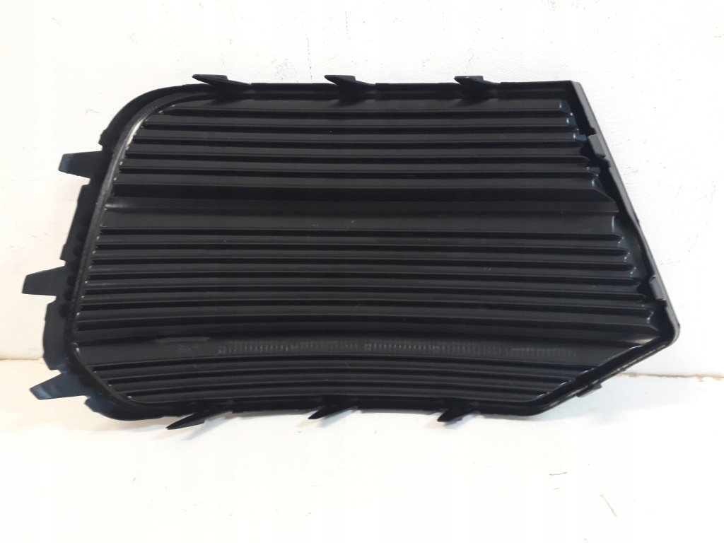 Левая правый  2x решётка бампера audi q3 рестайлинг  14-18 в Украине